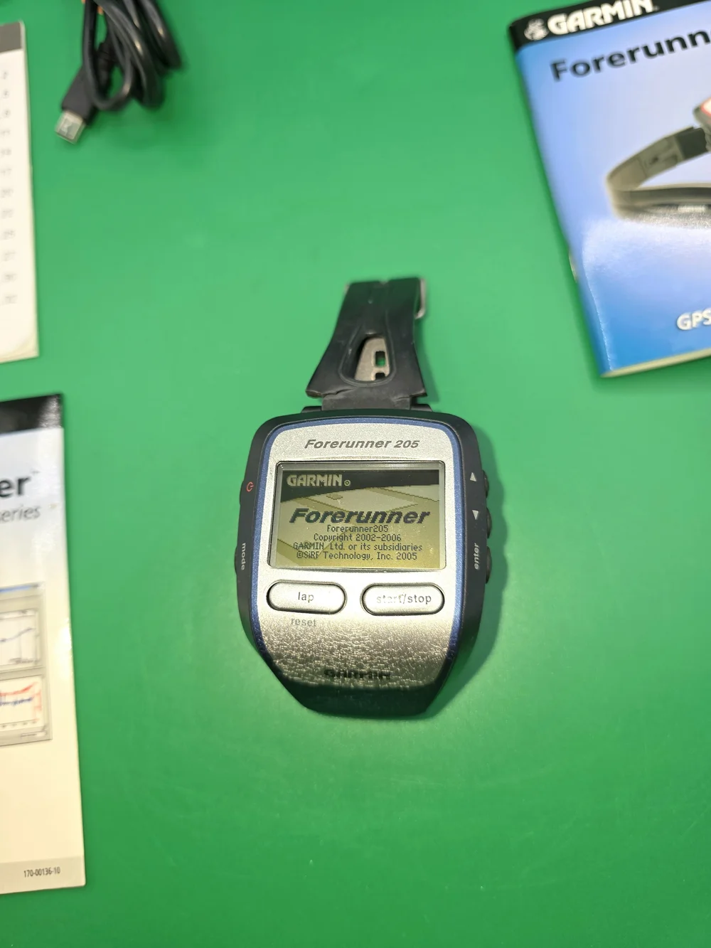 GARMIN Forerunner 205 GPS Running Watch Sports Jogging Walking with Charger 2006